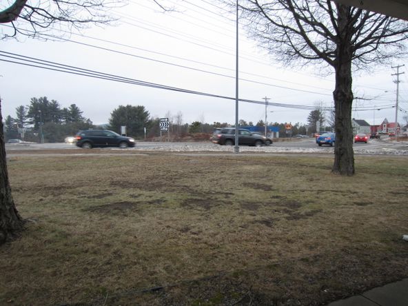 1438 Main St, Sanford, ME 04073